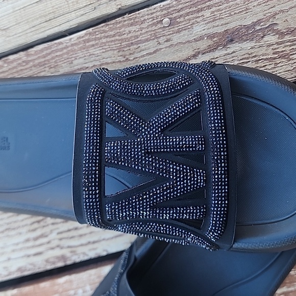 Michael Michael Kors Women Splash Slide Sandals NWOT - Picture 4 of 5